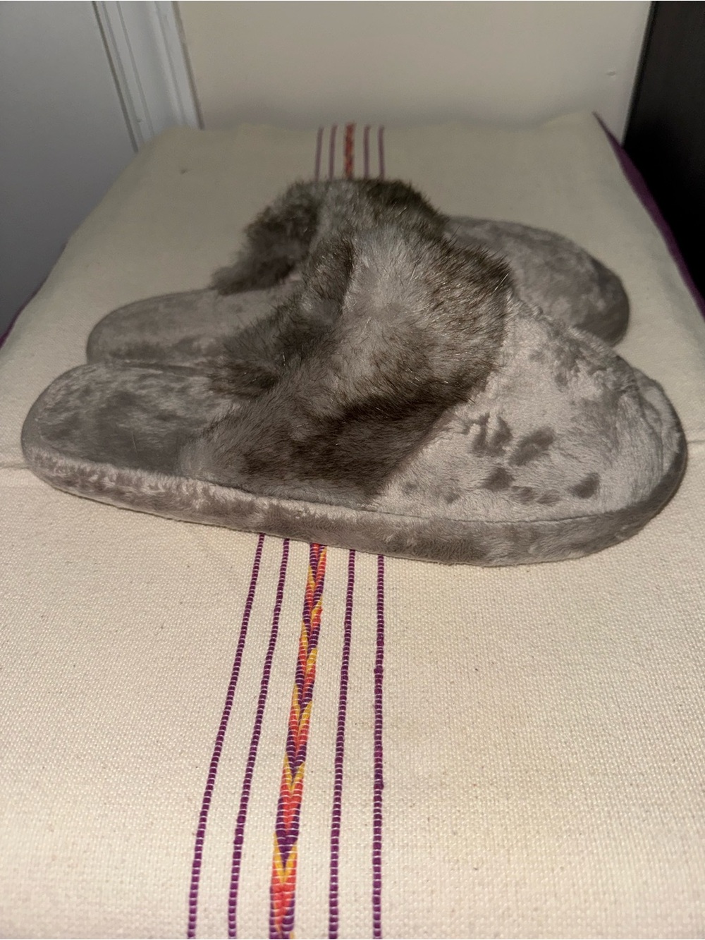 Pottery Barn Women's Faux-Fur Gray Slip-On Slippers - Picture 4 of 9